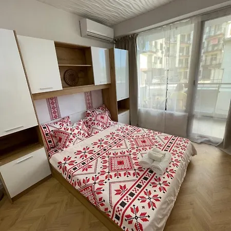 Shevitsa & Free Garage Apartment